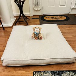 Large Dog bed: 39”x39”x5”