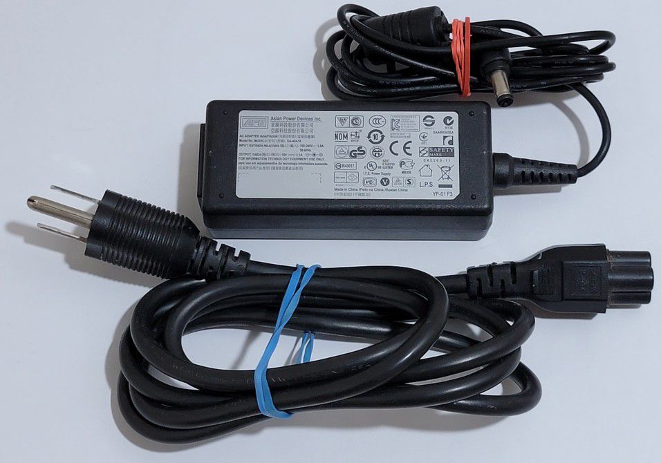 Asian Power Devices APD Model: DA-40A19 AC Power Supply Adapter 19VDC 2.1A 40W