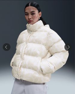Nike Therma Fit Print Puffer Jacket Pale Ivory Women’s Sz Large HV5101-110