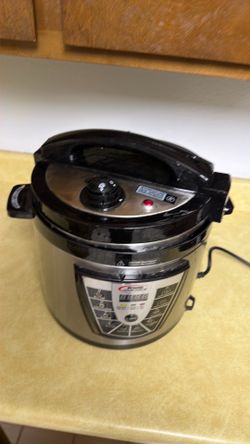 XL Pressure Cooker - Used but still cooks great