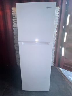 21” White Seasons Refrigerator