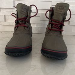 Brand New UGG Men Boots , Waterproof, Size 11