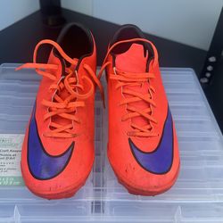 Nike red shoes (used)
