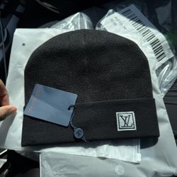 Men’s knitted beanie