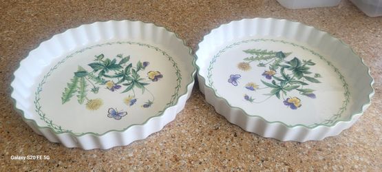 Pie tray