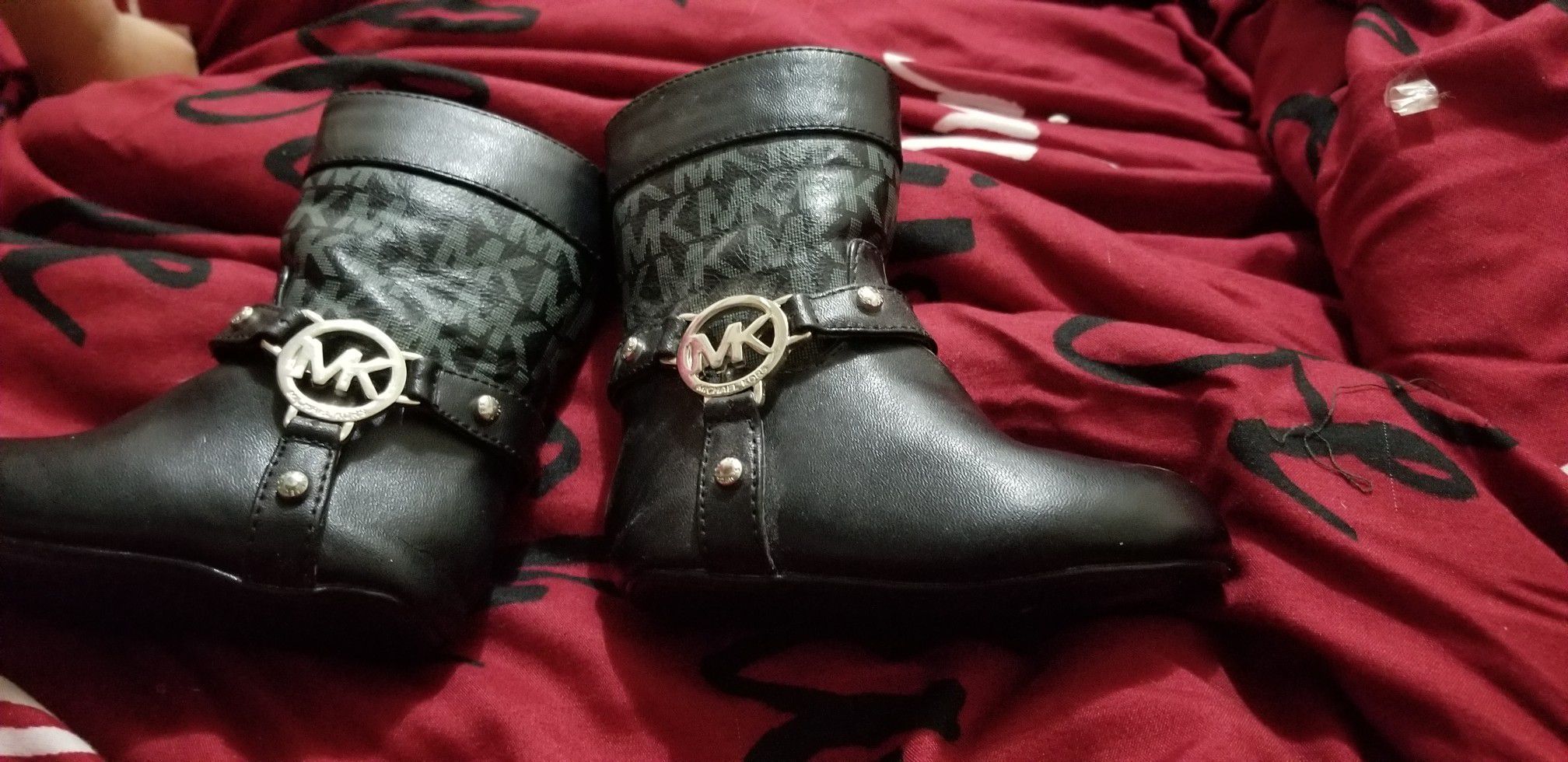 Mk baby girl boots