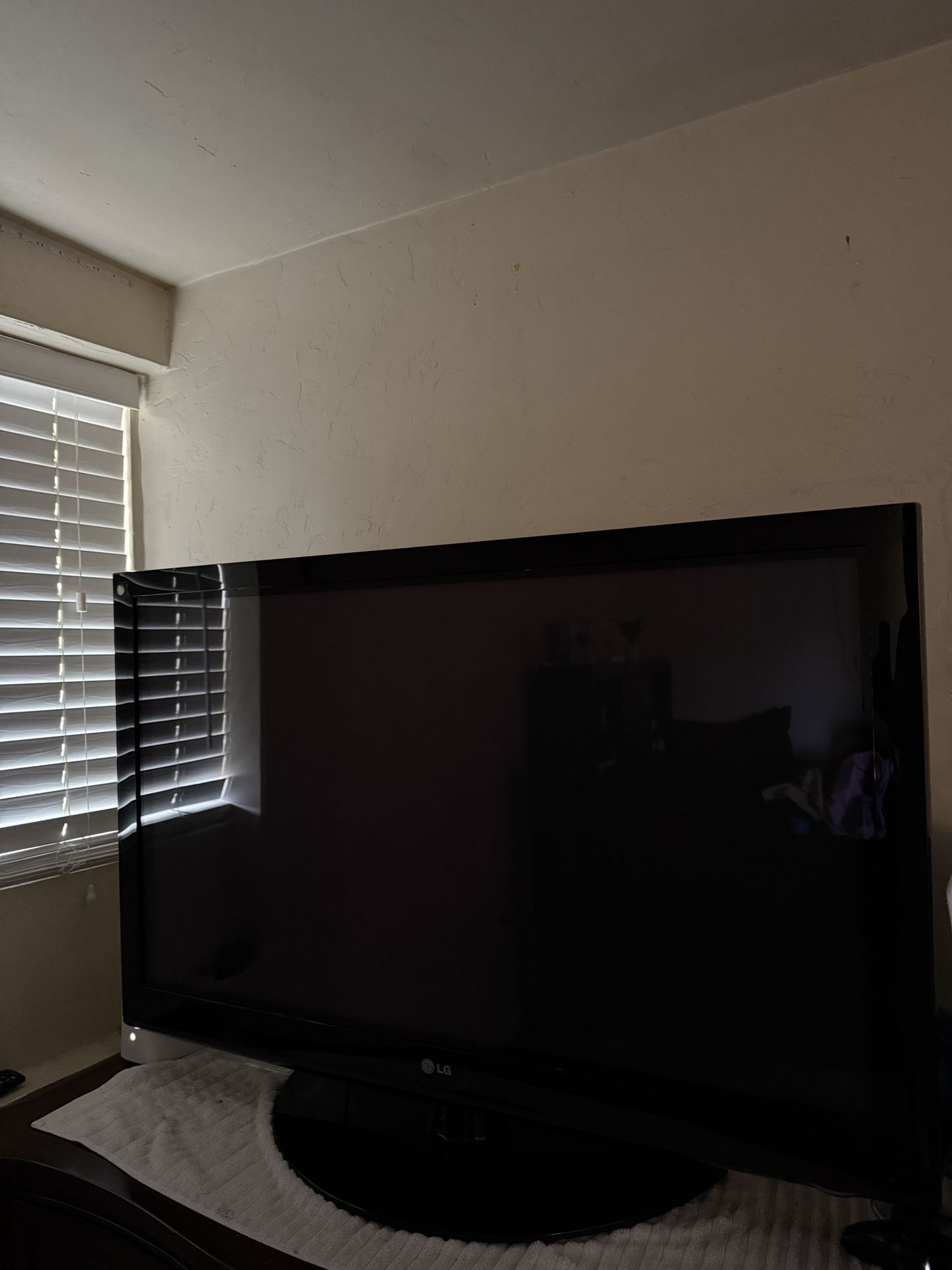 LG TV 50 Inches