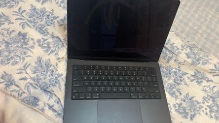 Macbook Pro 14”