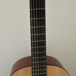 Admira Acoustic Guitar