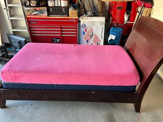 Twin bed
