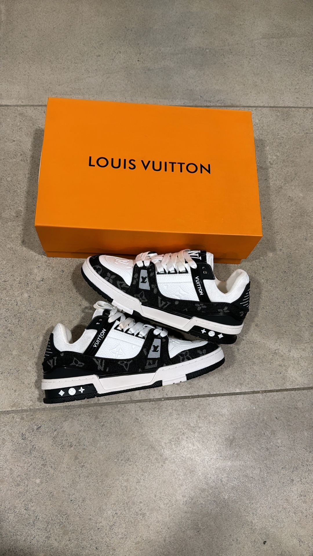 louis Vuitton Trainer for Sale in San Diego, CA OfferUp