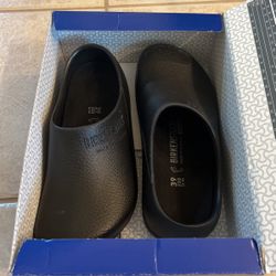 Black Birkenstocks Size8 Regular Fit Women’s 