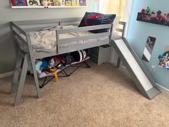 Kids bunk bed