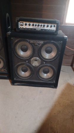 Behringer BB410 Bass Speaker Cabinet
