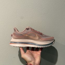 Nike Pegasus Premium W 11 / Men’s 9.5 - NEW