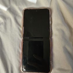 Galaxy Z Flip 5 Broken