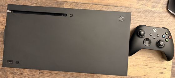 Xbox Series X 1TB with Controller and Original Box
