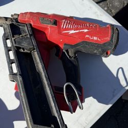 Milwaukee M18 Fuel Brushless 30 Degrees Framing 