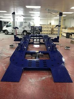 20 FEET LONG 2 TOWERS HEAVY DUTY AUTO BODY FRAME MACHINE FREE TOOL CART SET
