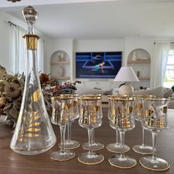 Vintage Decanter & Wine Glasses