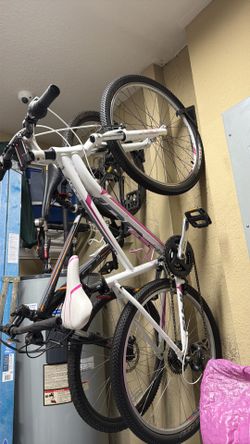 3 MTB GT Karakoram and Women’s Fiji