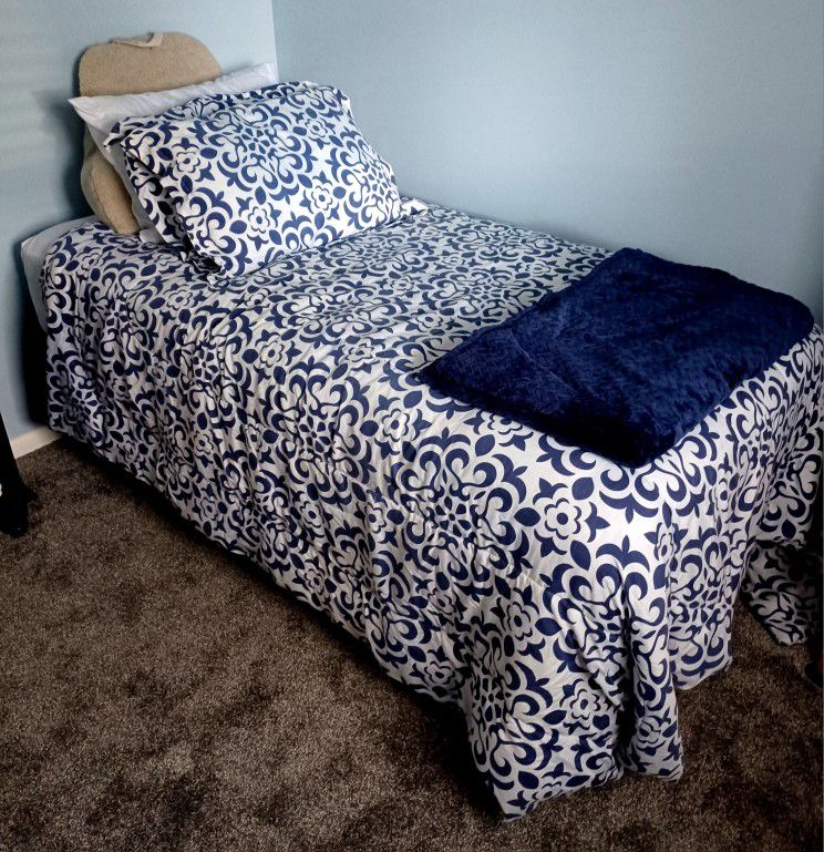 Twin Bed, Metal Frame, Mattress, Box Frame, Pillows, Comforter, 3 Sheet Sets