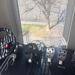 Logitech G29 Racing Wheel And Setup