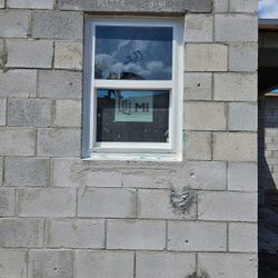 SE INSTALAN VENTANAS Y SLIDER DOORS 