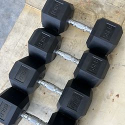 New pair of 55lb and 60lb rubber dumbbells. New in box 📦 $230