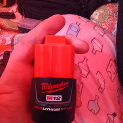 Milwaukee M12 Red Lithium CP 1.5