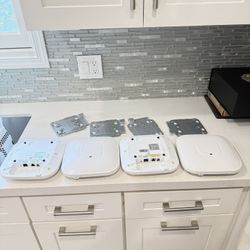 Cisco Wireless Networking (AIR-CAP2602I-A-K9)