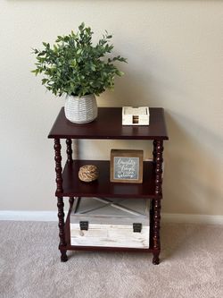 3-Tier Wood Spindle Accent Shelf