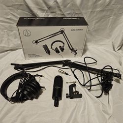 Audio-Technica AT2035PK Streaming/Podcasting Pack