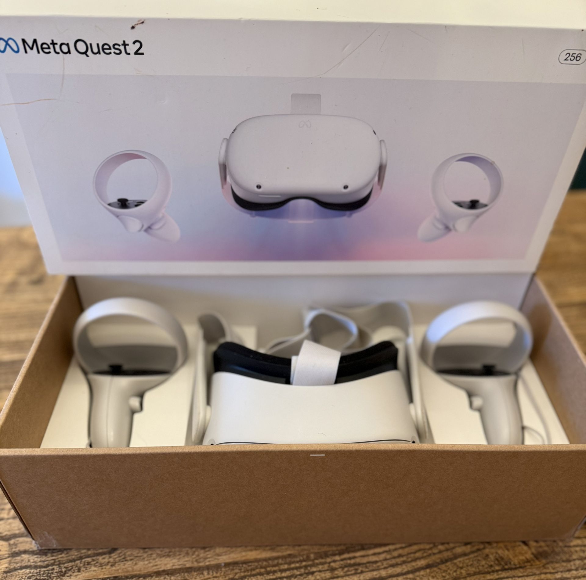 **Excellent** Meta Oculus Quest 2 256GB  Standalone VR Headset - White
