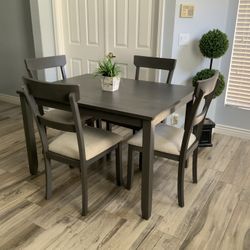 Beautiful 5pc Gray Kitchen Table 