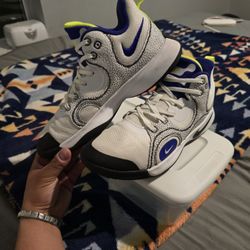 Nike Mens Fly By Mid-2 Basketball Shoes White Bold CU3503-103 Size 8