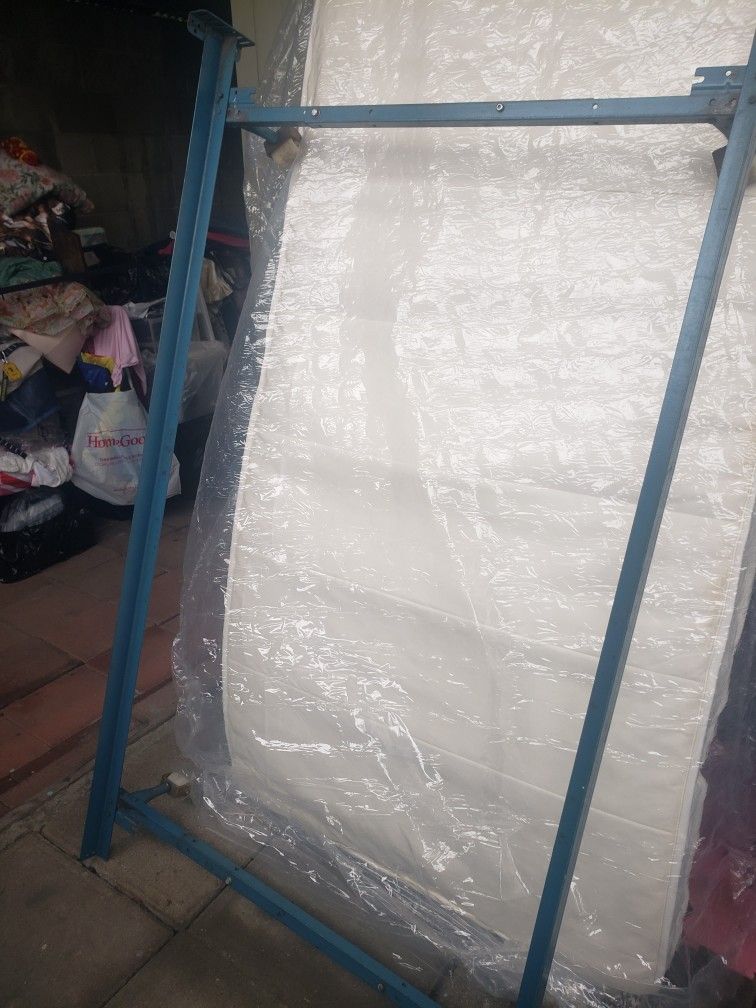 Twin Set Bed 39 X 75