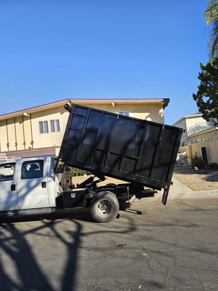 FABRICACION DE TROCAS DE DOMPE Y TRAILAS DE DOMPE CUALKIER MEDIDA SE LA PODEMOS ASER REPARACIONES PARTES PARA TRAILAS AXLE,FENDERS,LLANTAS, CARPAS TOD