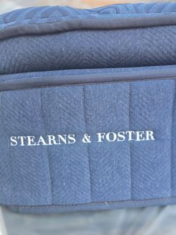 Individual mattress Stearns and Foster Pillow Top, new with electric base, raises head and feet, new, all free delivery.