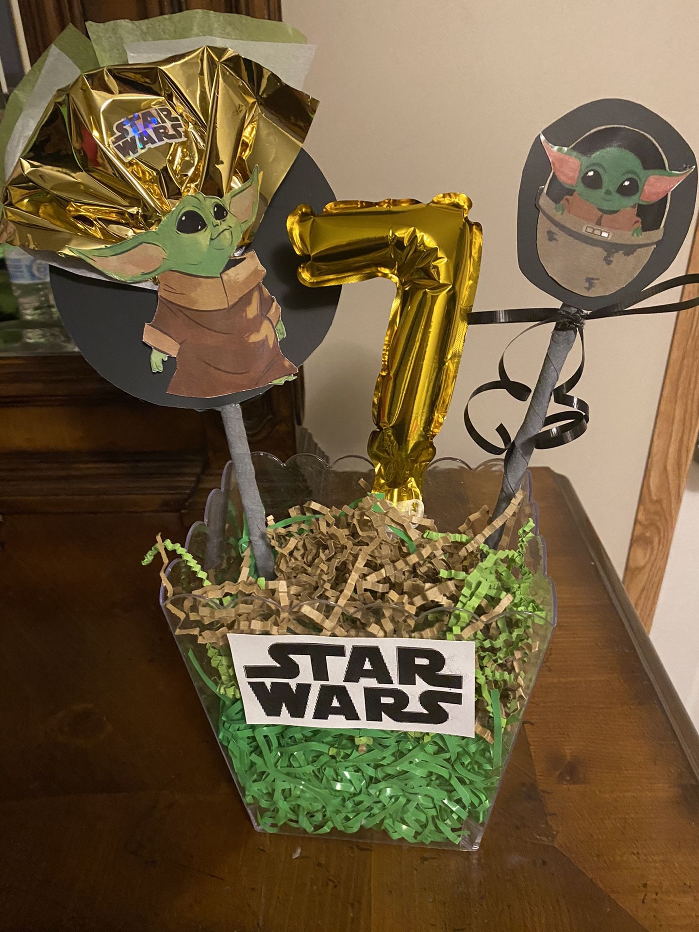 Baby Yoda Party Decor