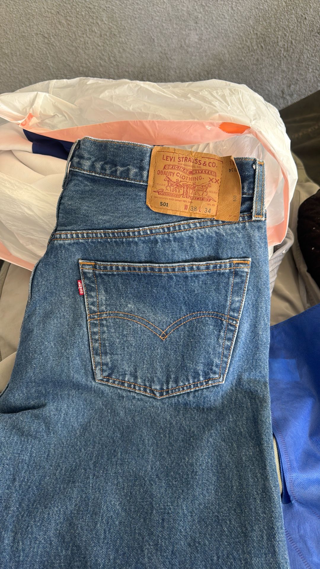 Brand New Levi Jeans 501. 40x32