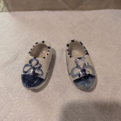 vintage Elesva Holland Delft Blue ceramic miniature clog shoe