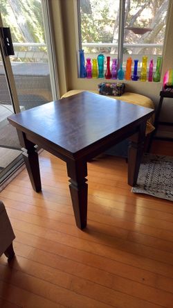 STURDY SIDE TABLE (92115)