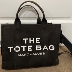 Marc Jacobs The Tote Bag