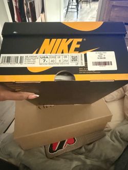 **Air Jordan 1 Retro High OG GS – Yellow & Black 💛🖤**