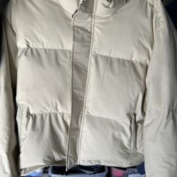 BSRabbit Puffer Jacket Large Women’s 