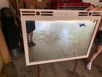 Dresser mirror