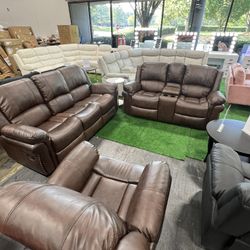 Brown 3Pcs Sofa Set with 5 Recliner Seats / Juego de sofás Marron de 3 piezas con 5 asientos reclina