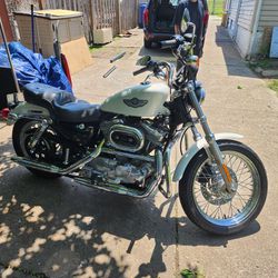 2003 Harley Sporster 100th Aniversery Edition 