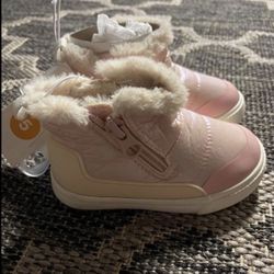 New toddler/infant girl shoes Size 5